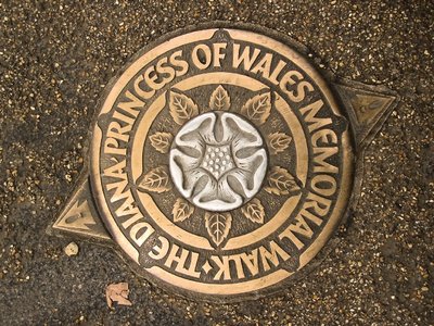 다이애나 비 추모 산책로 (다이애나 프린세스 오브 웨일스 메모리얼 워크)